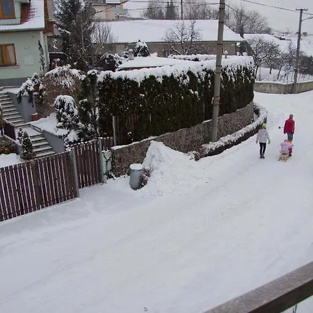 Hillfort * 波切尼斯